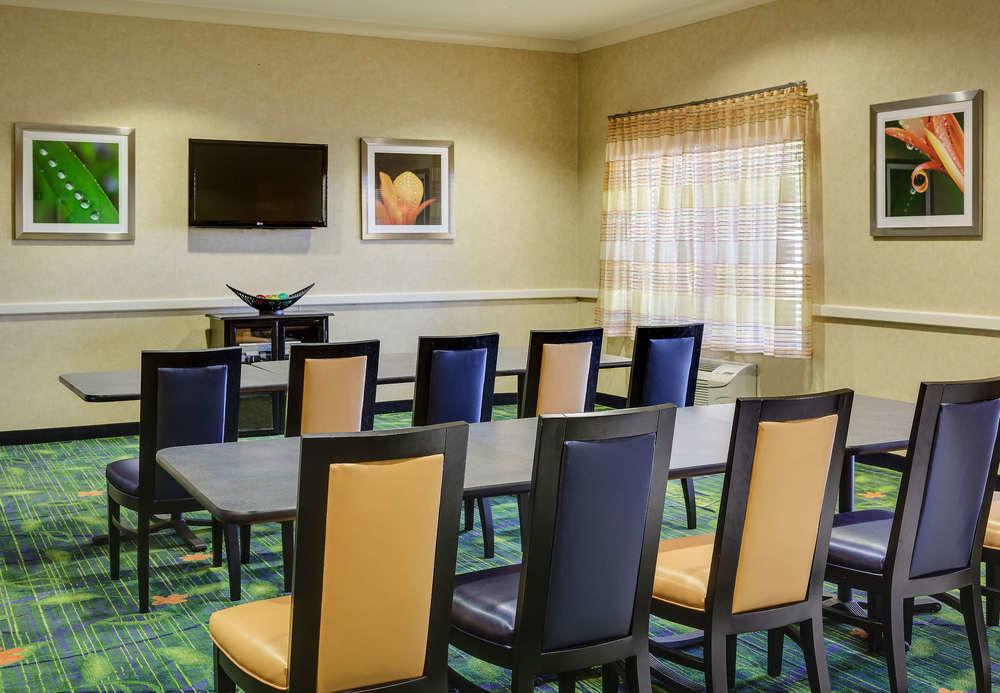 Fairfield Inn Manhattan, Kansas Bagian luar foto