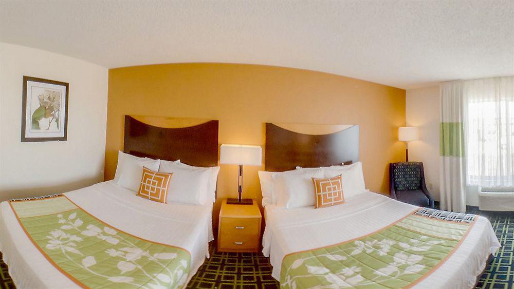 Fairfield Inn Manhattan, Kansas Bagian luar foto